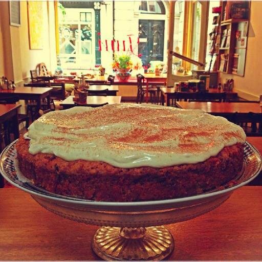 JuniLekkernijen's profile picture. Juni is een gezellig ontbijt-lunch zaakje in het centrum van den Haag, waar je lekker kunt genieten van elke dag vers gemaakte biologische lekkernijen.