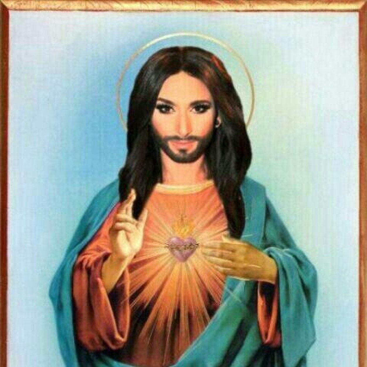 Me llamo Conchita... Me lo pusieron porque mi padre ha probado muchas conchas de muchas mujeres.... Gane Eurovision.. Porque mi barba atrae a la muchedumbre...