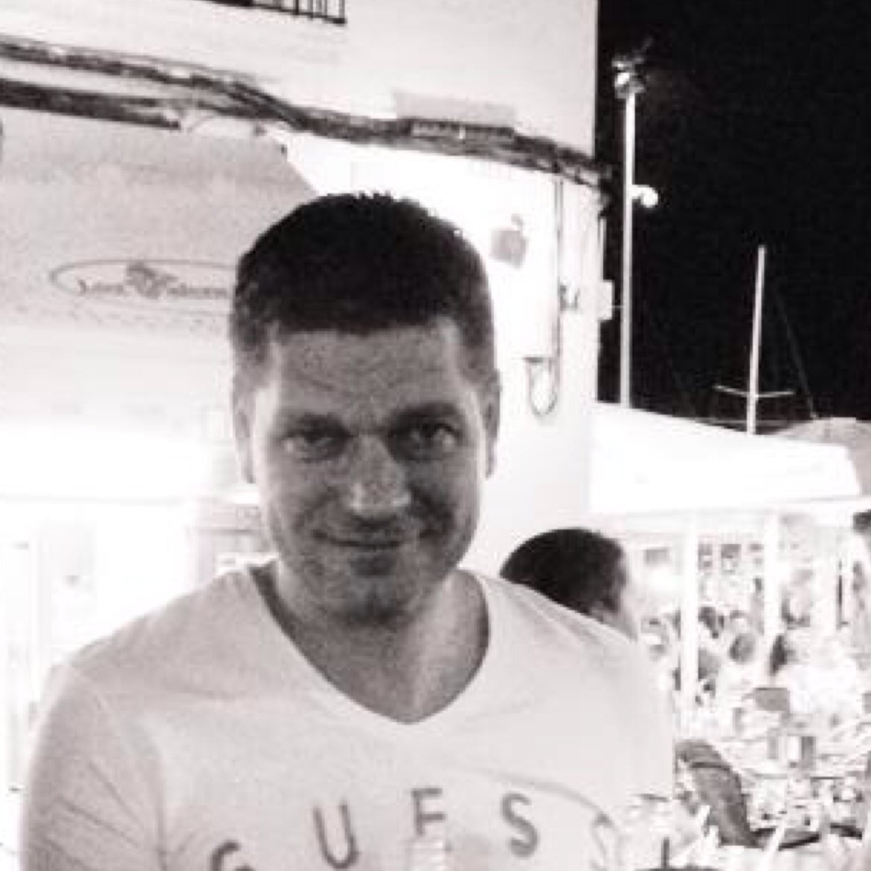 frankoffermans's profile picture. Trendwatcher Consumer Electronic Owner of Offermans Sound & Vision BV In love with the Mediterranean Social Media Addict, 007 fan, Apple freak