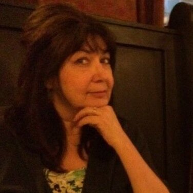 Creative Nonfiction Writer/Teacher/Tutor/Digital Media Convert/Former print journalist who learned to stop worrying and love the world wide web.