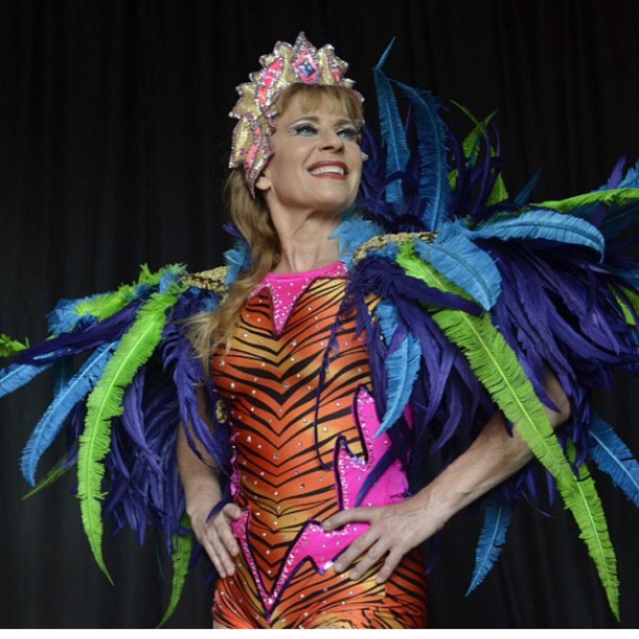 Airbex's profile picture. ringmaster/aerialist/sewing-artist/coffee/yogi/