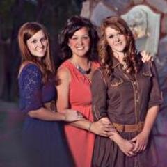 Mom of two beautiful girls. By Day: Your Realtor on Call...12 years of luxury , new and resale residential properties. Direct #480-703-7997 By Night: Happy!