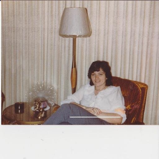 boopeyes47374's profile picture. jewelry designer and mixed media artist