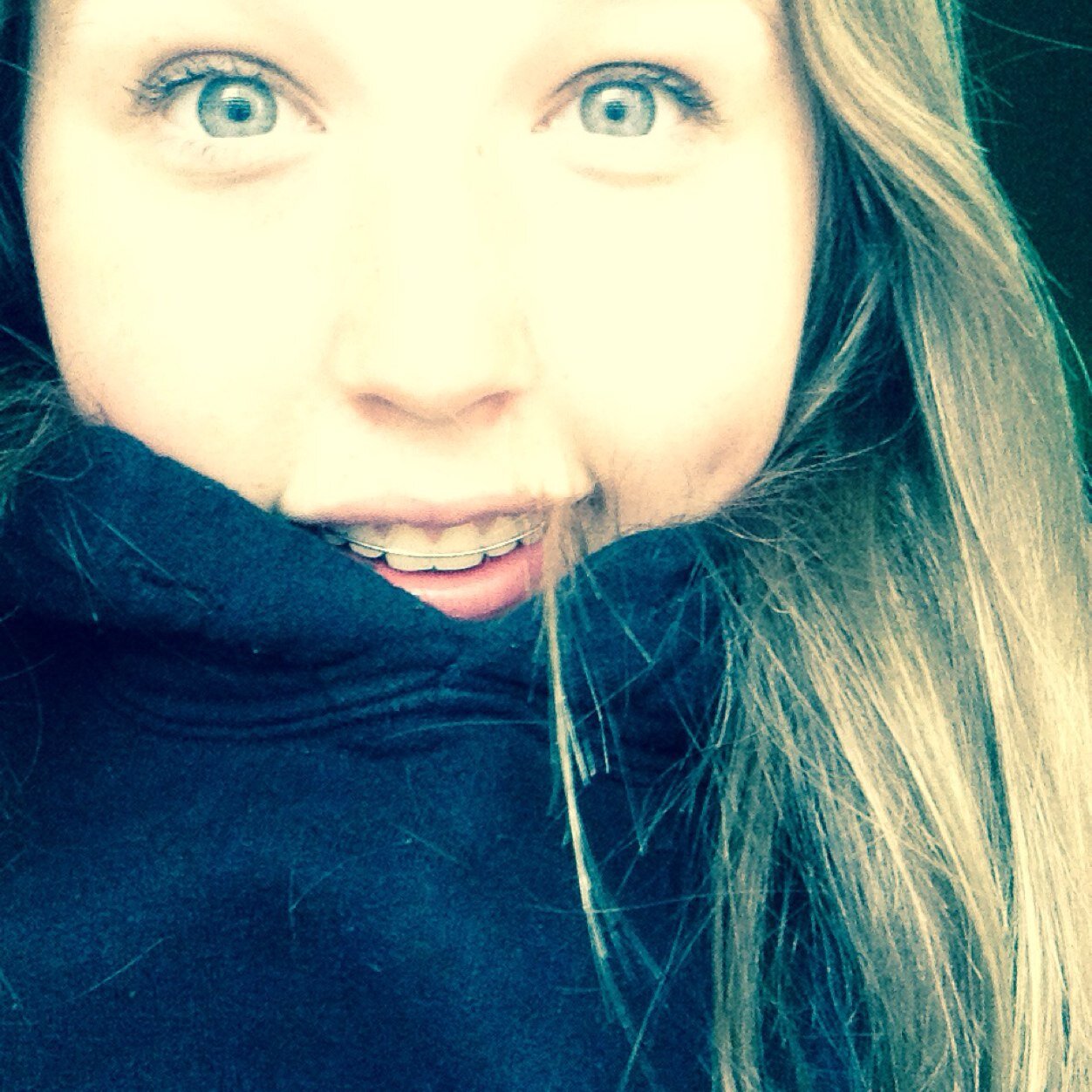 jhutchplusme's profile picture. |sophmore|  volleyball  #7