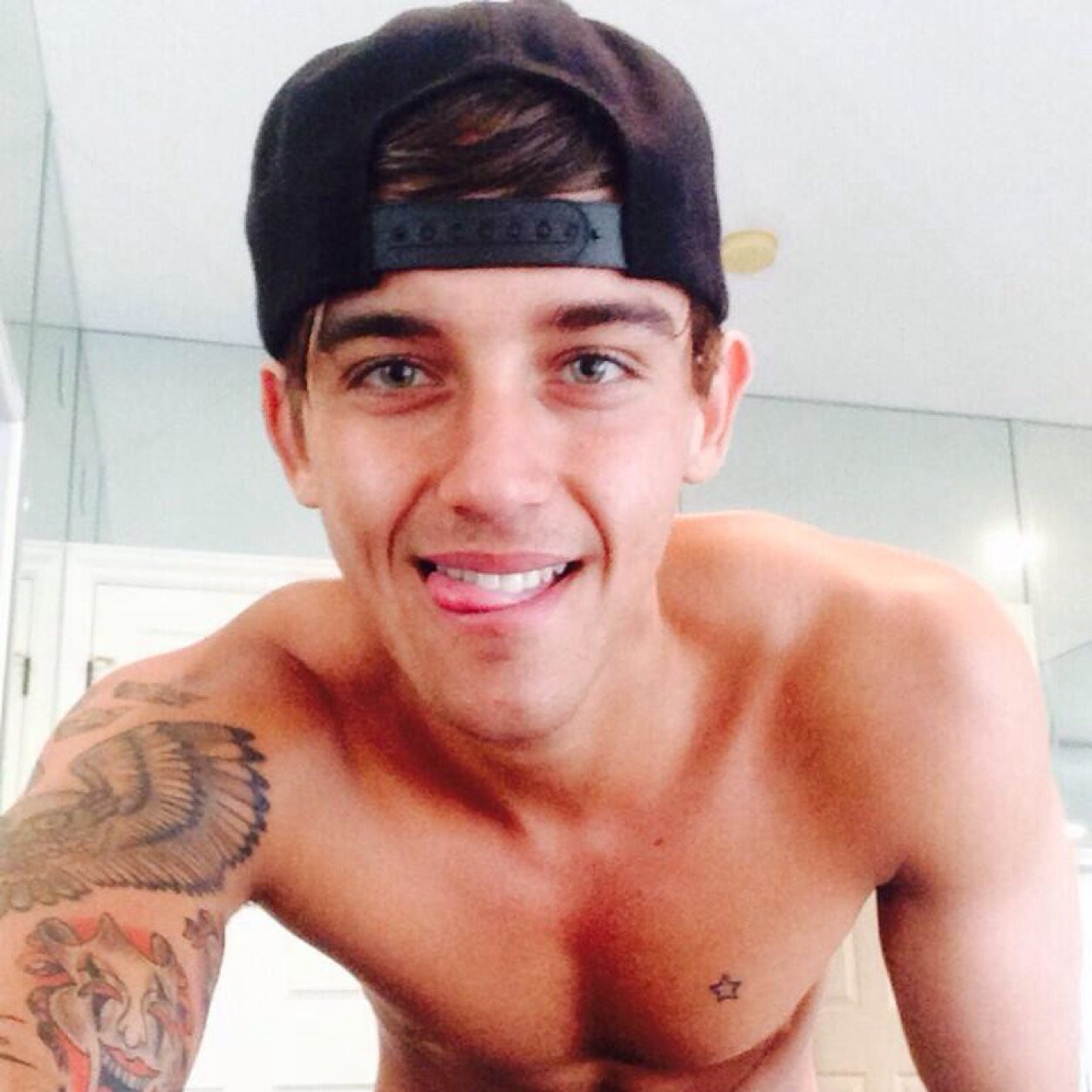 ❤hi i am a janoskianator follow me and i will follow you back❤