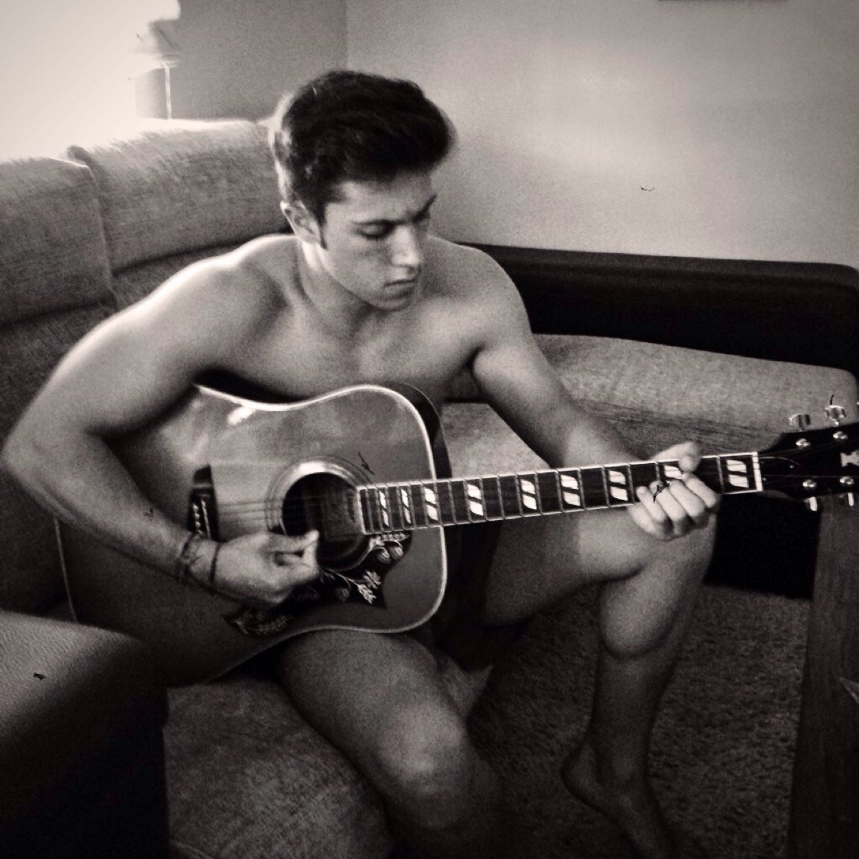 AlfonsoDorado90's profile picture. 