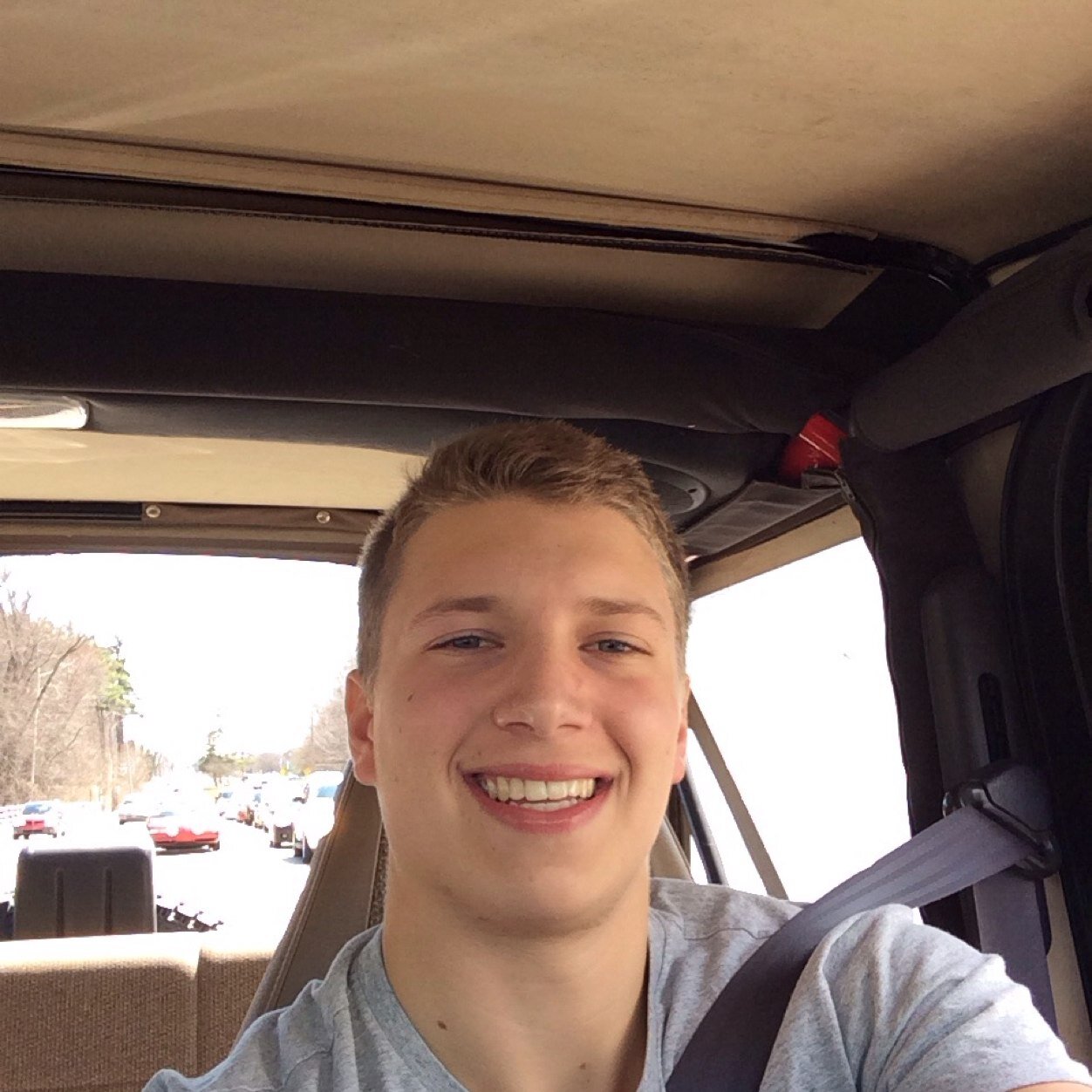 SchultzEvan's profile picture. IG: EvanSchultz_