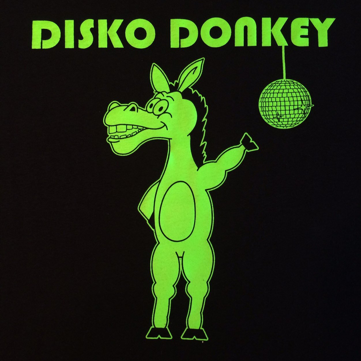 OFFICIAL PAGE Clothing line of shirts to wear at raves, music festivals, the gym, or where ever you want! #DiskoDonkey EDM
http://t.co/u9Y0z09jpt