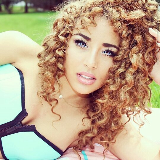 in lovee ....... not really