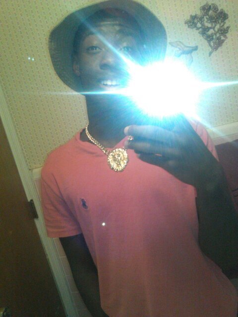 Jus a lil nigga trying to make it !! $