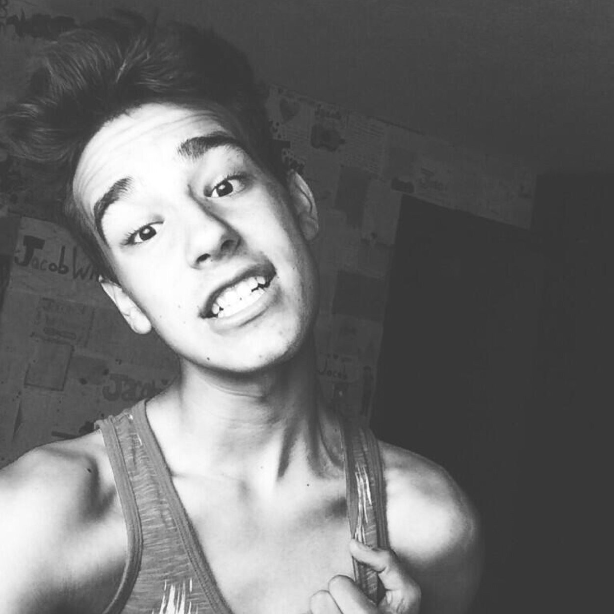 just here to see what jacobs timeline looks like and to remind you that jacob follows you, so be happy! (: