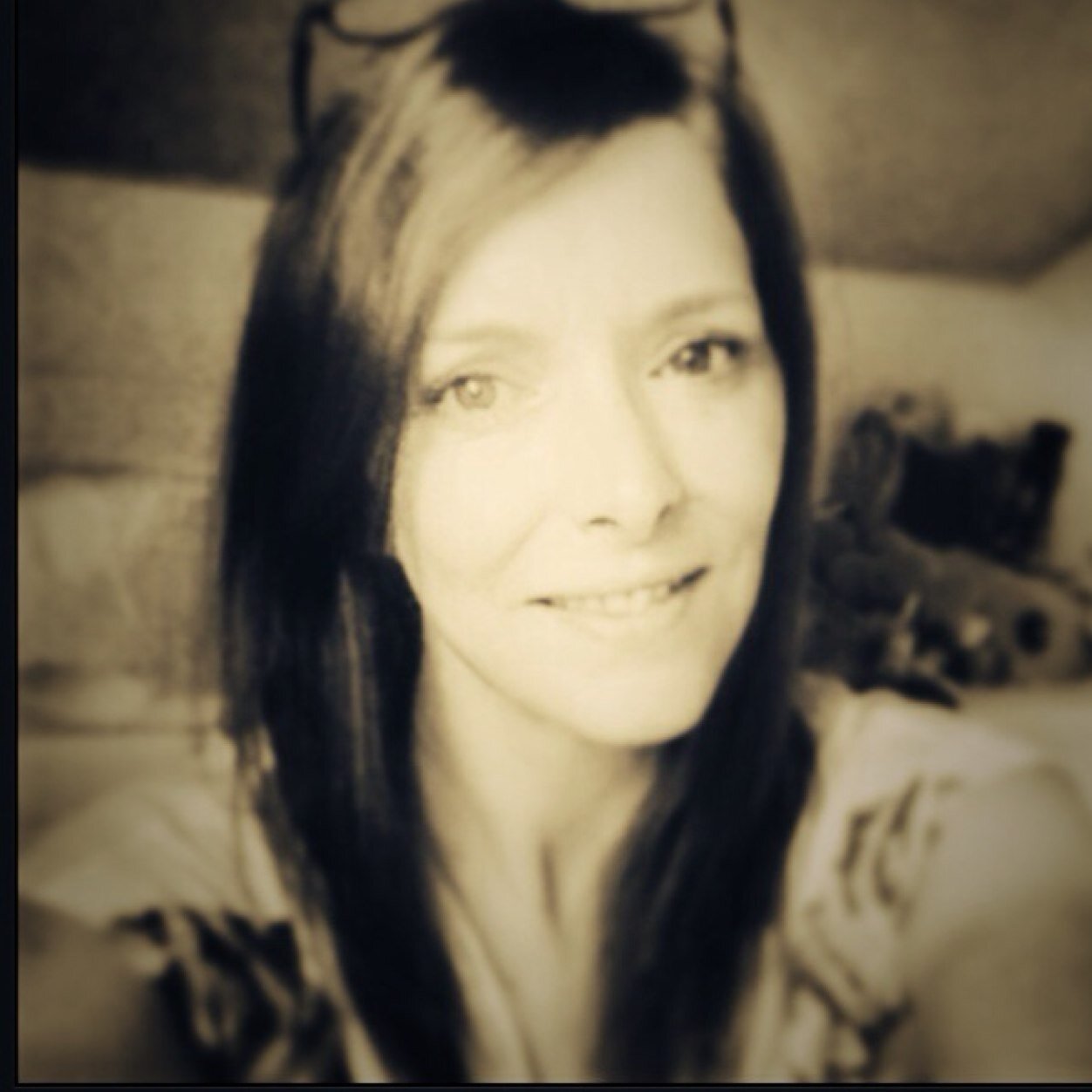 tracyanneh's profile picture. Love photography. Award winning Huddersfield cake designer originally from Oxford. Married to Mark, Mum to Samuel, Miah & her identical twin 'Angel Kayla' 💕