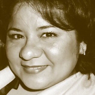 Propietaria de Blesses, diseños en papel. T-Bird Alumni 2012, 10k Woman Program Goldman Sachs