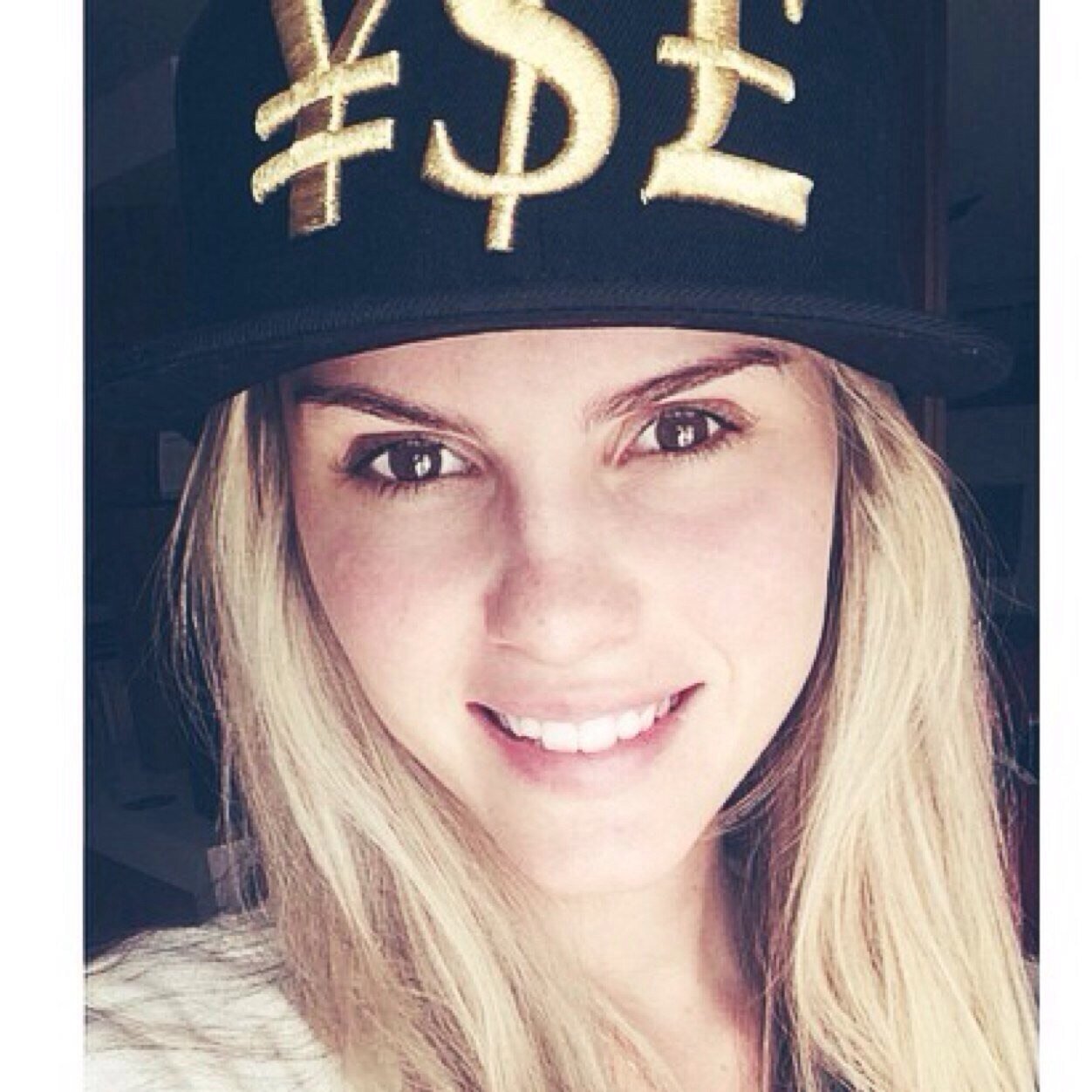 TomorrowVibes's profile picture. 