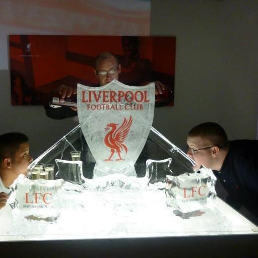 SeanMckevitt_'s profile picture. My face above the water My feet can't touch the ground!