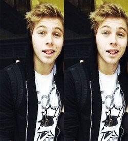 HannahBay4's profile picture. @zoecailles ^_^ is my big sis • @luke5SOS • @5SOS • real bands save fans . real fans save bands.• luke . calum . ash . michael .