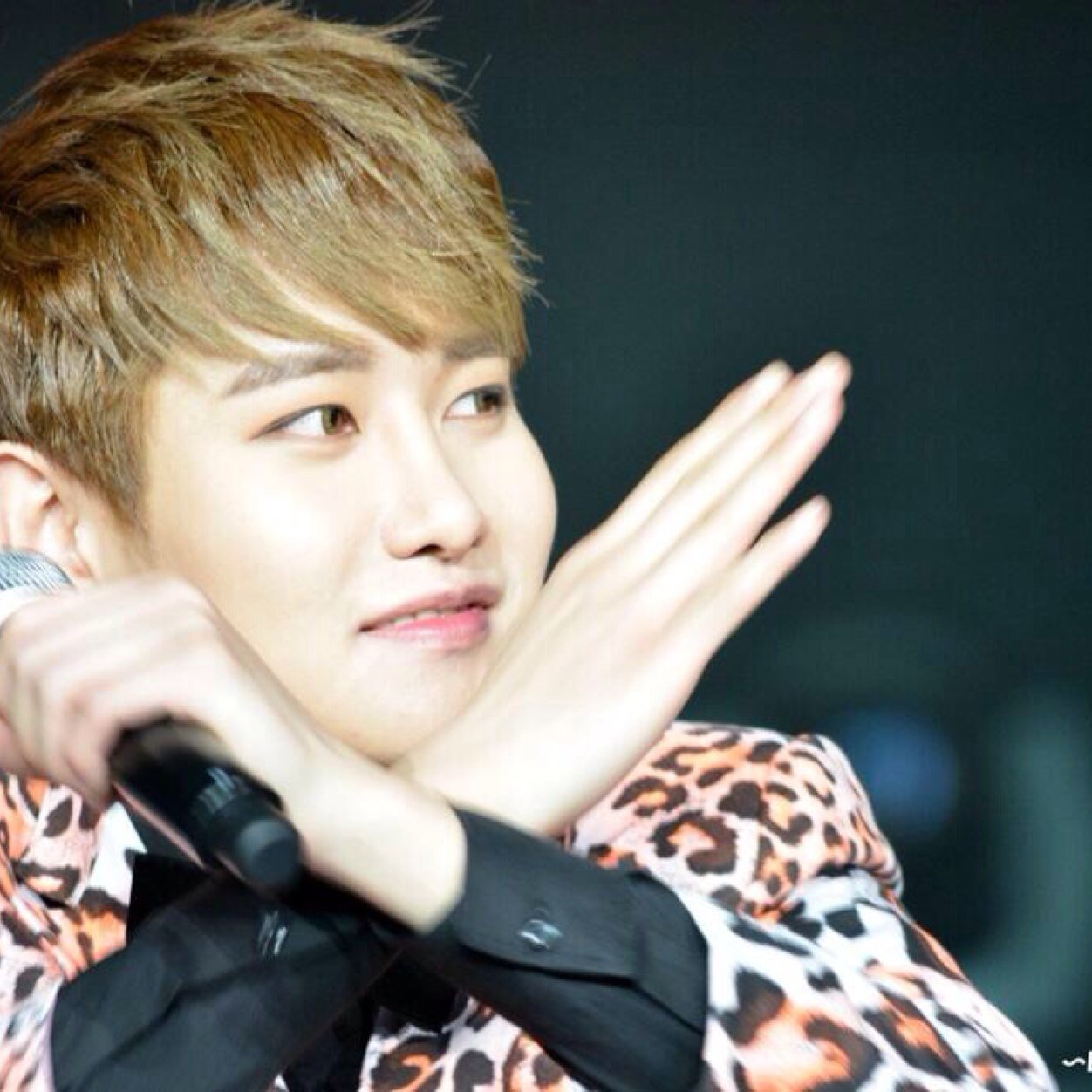 Do U wanna B block.b B-BOMB FAKE