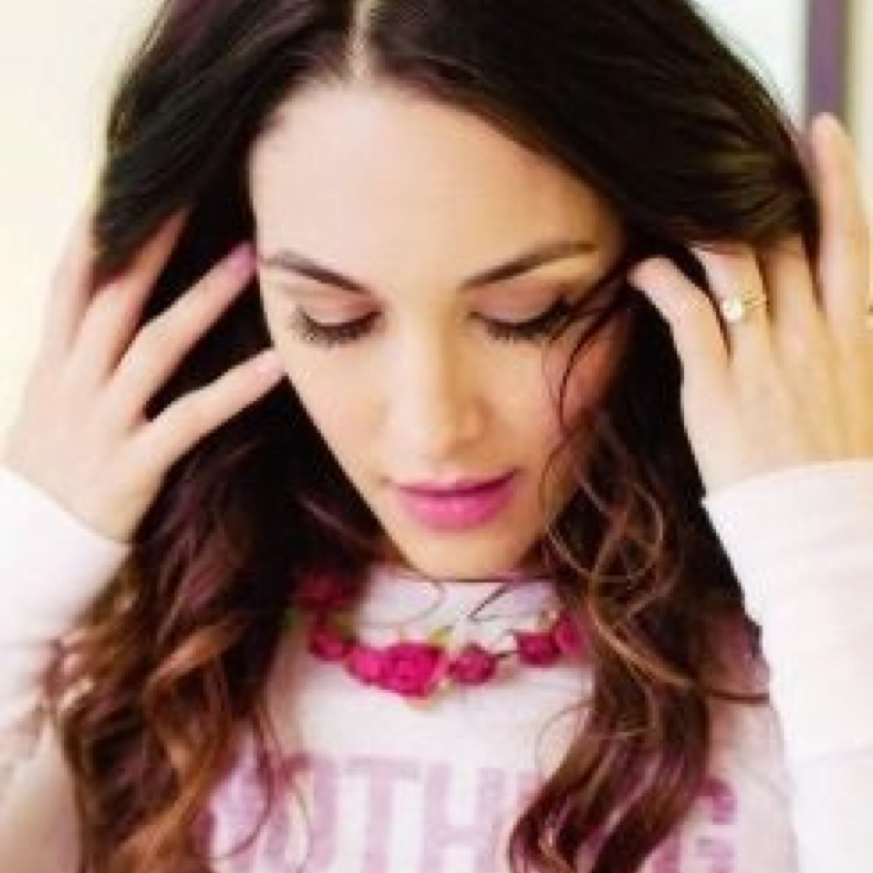 cutieBBella's profile picture. Im (not) Brie Bella im one half of the bella twins with my sis Nikki and former wwe divas champion. My boyfriend @HomicidaIManiac