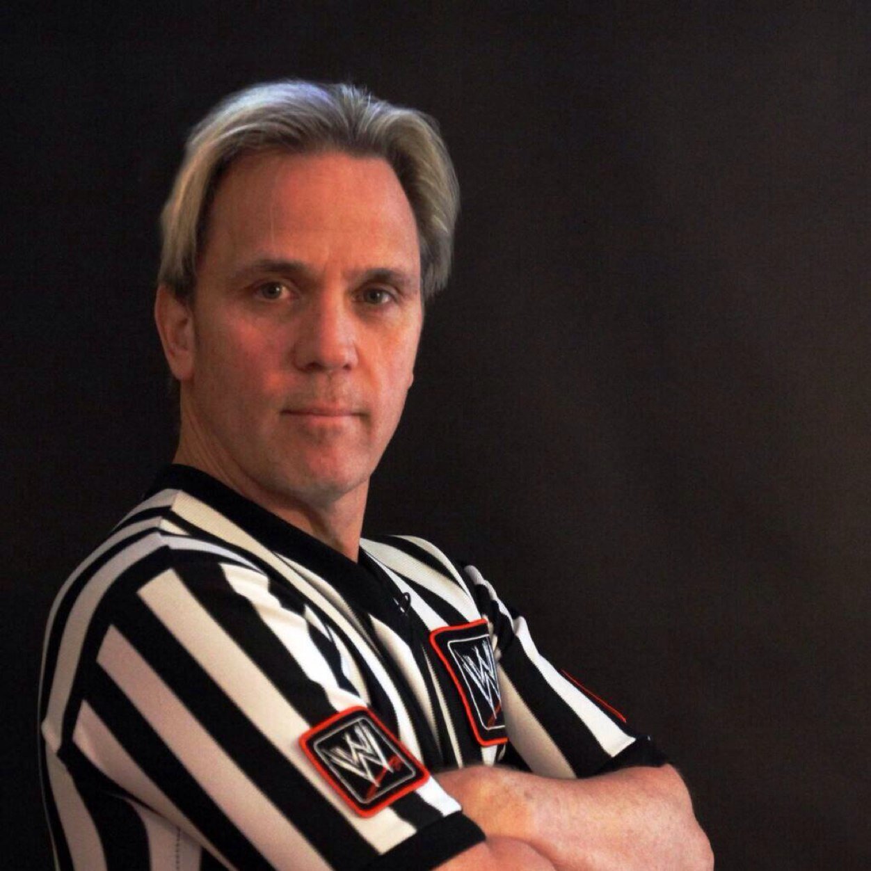 RefCRobinson's profile picture. WWE Ref. I only count to 3 so what other job could I want?