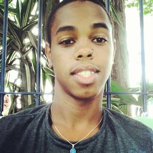 Twitter oficial .#Diego_emylio
Sou um Artista atrás do meu sonho de ser,um profissional na dança e na atuação.
Never give up on your dream