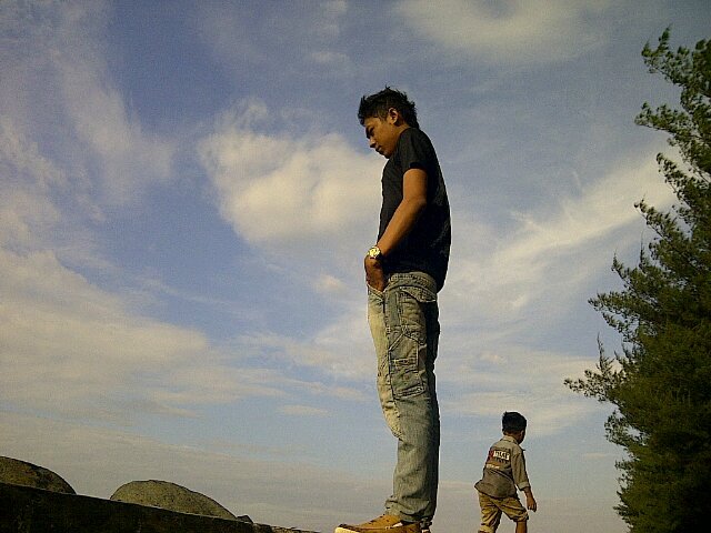 Kere po'o tetep happy !!!