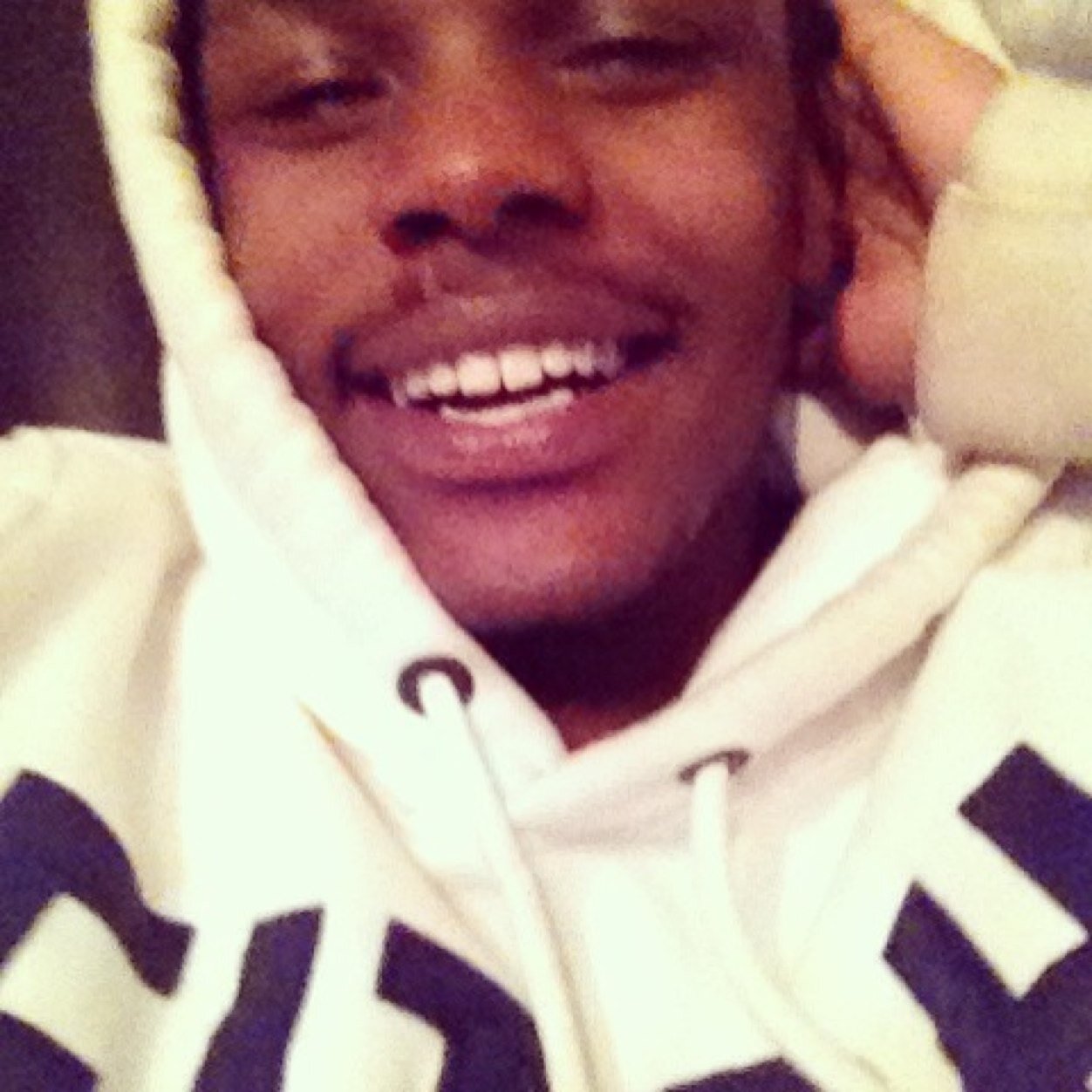 HardHeadHudson's profile picture. Follow mi i follow back