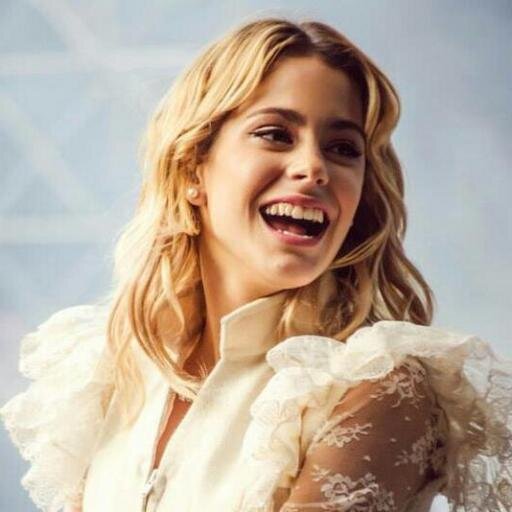 Tinistas❤️ pagina oficial: http://t.co/wS3MHb26Hk  FACEBOOK: https://t.co/p7f5Ktdp6S  #VIOLETTA;)