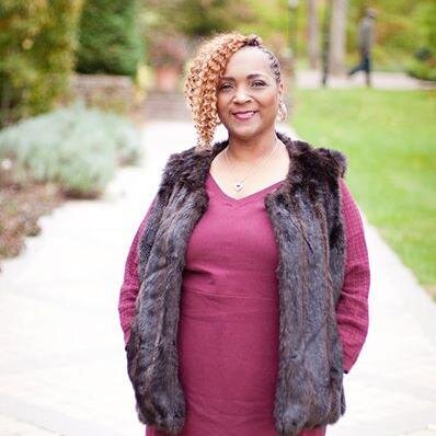 Avid Reader | Twitter Newbie | Protective Mama Bear | Bengals Fan | My daughter updated my profile!