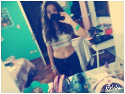 I'm arianator..ilovemusic,paramoreisoneof my favorite bands and i love all his songs,which have more,my friends say that i am a little crazy,ilovemyfriends