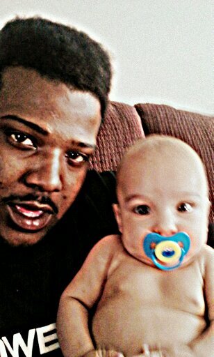 WHAT UP IM BASS... A 21 YEAR OLD MUSICIN AS WELL AS A BEATMAKER I LOVE MY FAM AND I LOVE MUSIC HIT YA BOY FOR DEM FIRE BEATS
http://t.co/abHq7iOpAS
