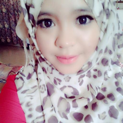 NurizzatyKhodir's profile picture. AssLaMuLaKum
ai sEmU
KaLo RAjIn fOOlOw lA ZaTY k..
nIe Fb ZAtY http://t.co/CmdvDD39nA