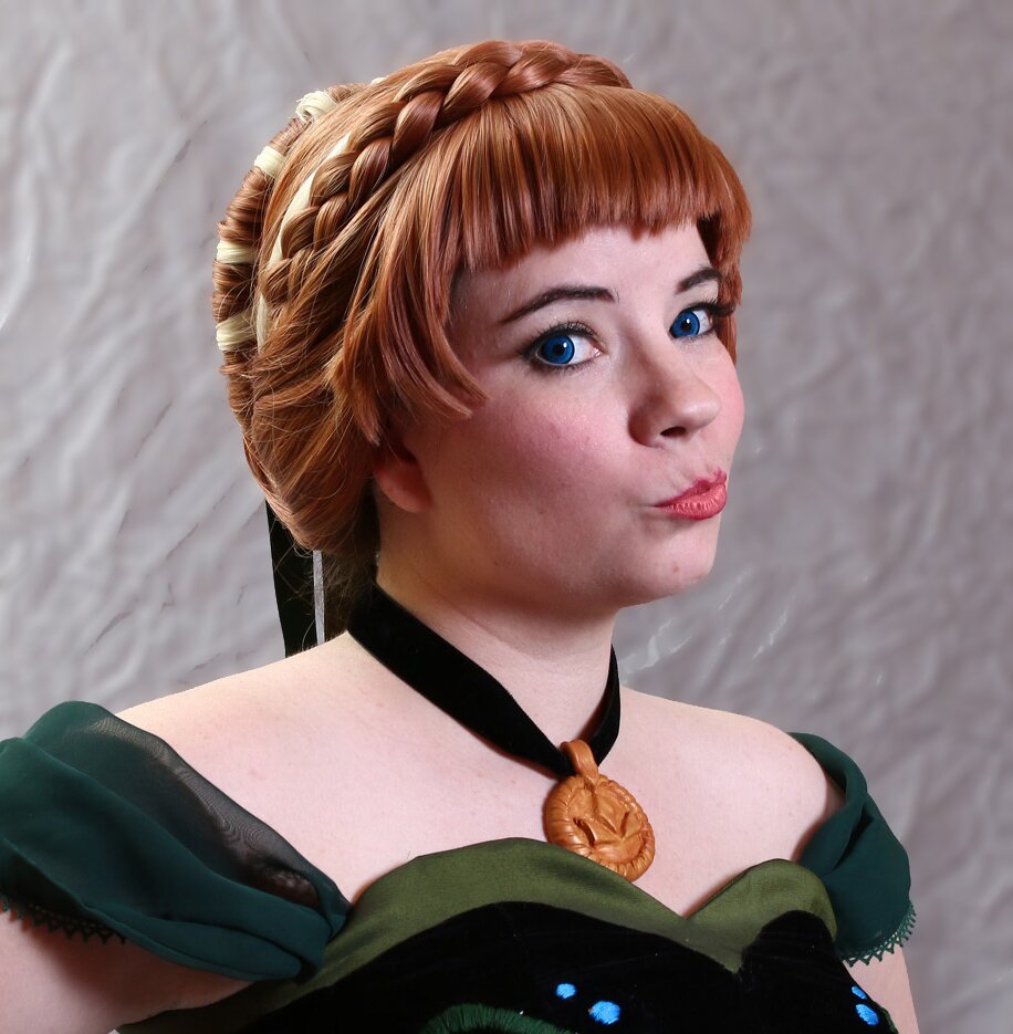 Elementalsight's profile picture. http://t.co/0Q2XUqTPa5 content manager. Geek, music lover, photographer, costumer, hatter, writer, lover, hoper, wisher, a dreamer, and a magic-bean-buyer.