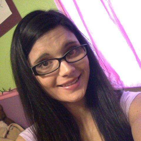 Senior, 18, love people!, single, class of 2014