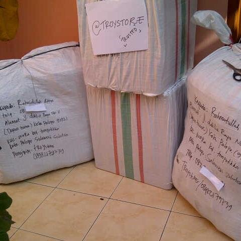 belanja hemat online trusted 
levis,jaket levis,jaket adidas chino,jenging,kemeja,sepatu nike,flatshoes,boots,vans,sport,branded Welcome reseller! pin.28A4ABBC