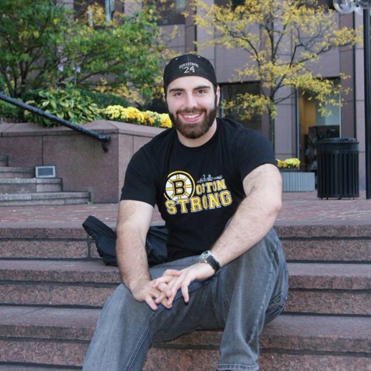 I'm a diehard Boston Bruins fan and overall obsessed with hockey. #Masshole #BostonStrong #ArmyStrong