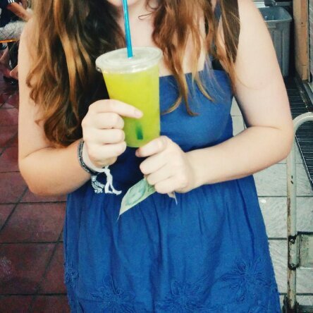 lilymatcha's profile picture. yawping barbarically // not sure what to put here anymore