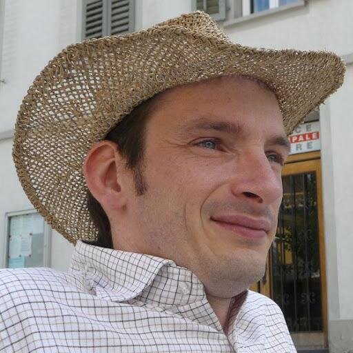 Founder of  @webcuts Internet Film Fest #Berlin, area42 web agency & #UI #Designer/ #WebDeveloper @SAP. Friend of @systema_berlin. Love music of @itslenadixon.