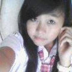 .lbih baik mnghargai dia yg mncintaiku dri pda mncintai dia yg tdk mnghrgai ku :-)