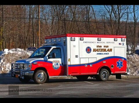 volunteer ambulance service for emergency only dial 718-387-1750. email us anything about hatzolah. hatzolahus@Gmail.com, acc not affiliated with hatzolah org.
