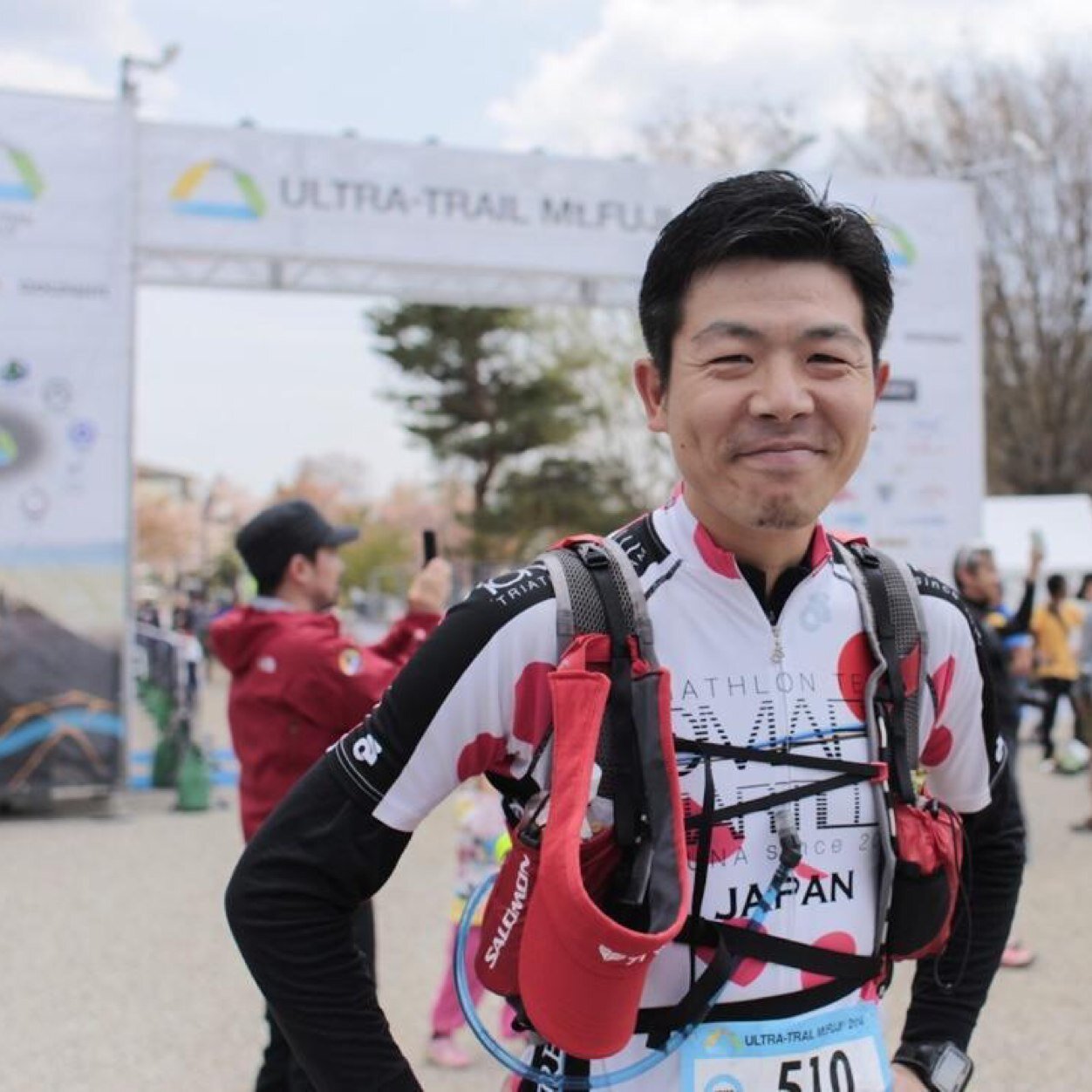 snslink's profile picture. ごはん株式会社の代表。新規事業、市場調査、食マーケティング、飲食業態開発、クラウドキッチン、無人店舗のブレスト場には重宝される人のようで、経営者の参謀役が得意です。事業作っては売却を繰り返してます。日課は毎朝二日酔いと格闘しながらの10Kmラン、トライアスロンとトレイルランにどっぷり浸かってます。