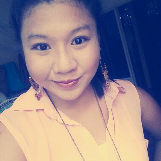 simple, 16 y/o, friendly, fierce, risk taker, active liker ;)