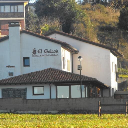 Nacido en Tagle el 13/04/1953 pueblo del ayuntamiento de Suances
(Cantabria).
Hostelero de profesión y de devoción.