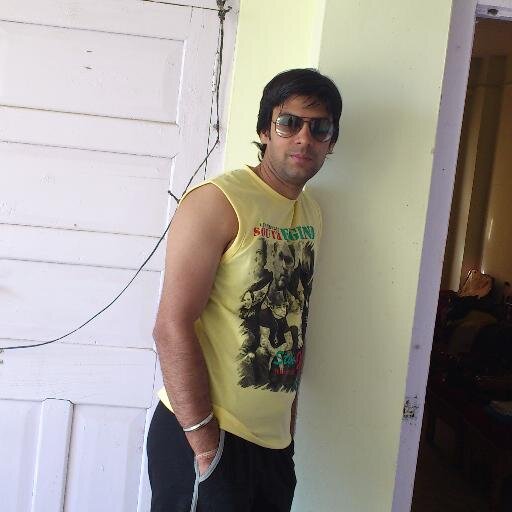 Tendulkar Fanboy. Fitness Freak. Idiosyncratic