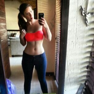 gym lover, book reader.  music is part of the soul.  why are bios always so difficult?  mmmm Alex ♡ 12 / 08 / 2011