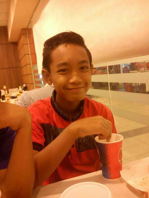 Syamim Syafiq° 16° Muslim° Sabah College