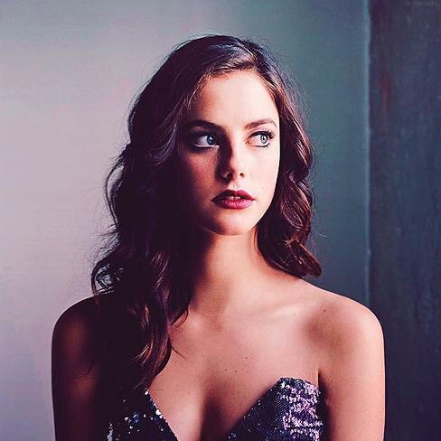 I've put as many miles as possible between me and the memories of what we once were. {TW RP|18+}