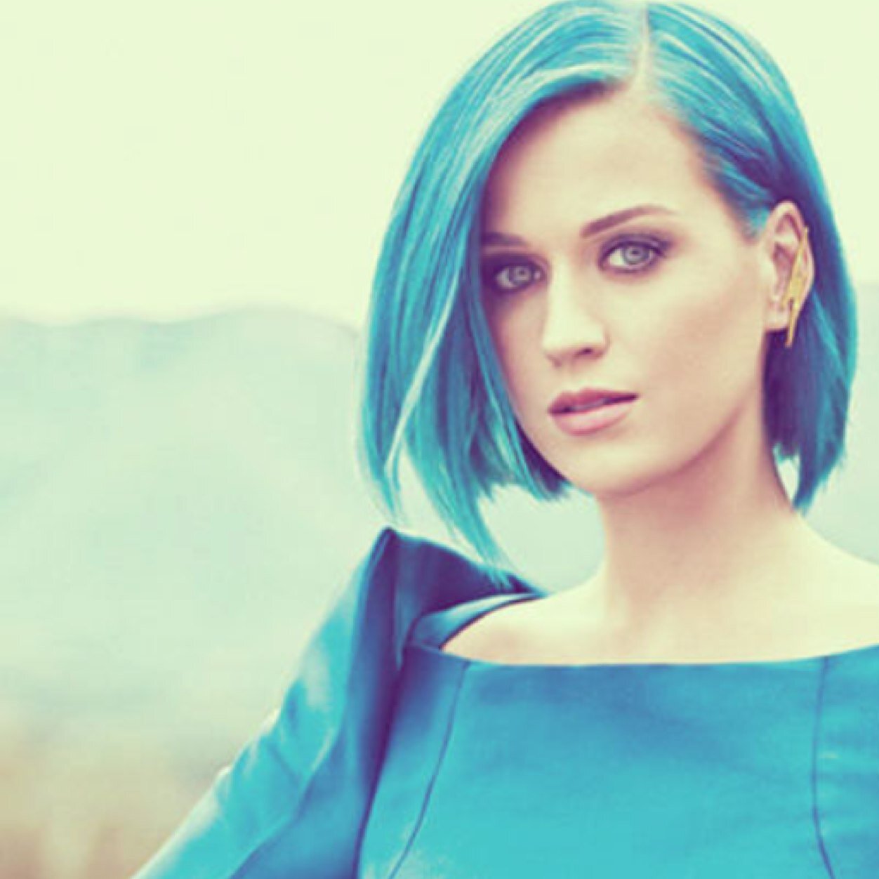 Lofn goddess of love. is lost and has no where to be, looking for home and adventure and true love! #teamnorse #RP +21only