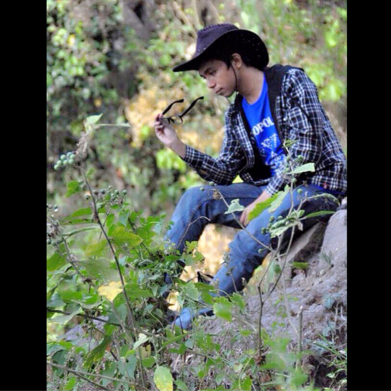 Anthropologist, socialite and amateur traveler with an attitude. Tau samawa.
IG: FitraHR_