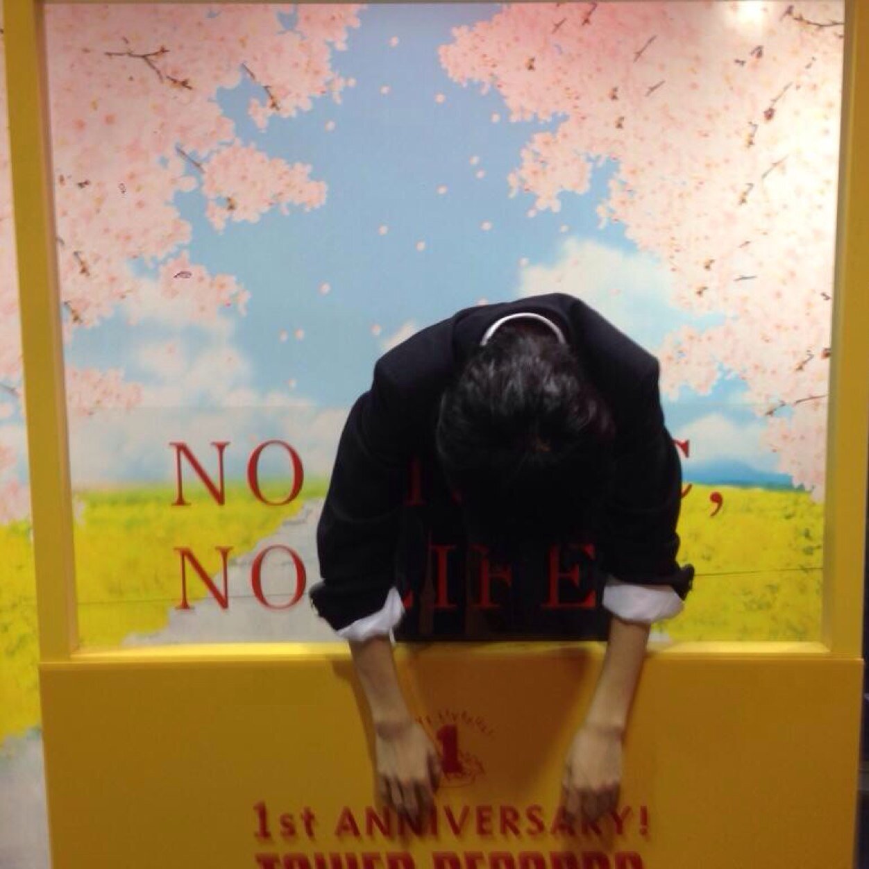 Rom用なんでツイートもリプもたまにしかしません 本垢→@core_VoRS 高2 V系愛す [V.I.P. LiST]  http://t.co/k3wGmI7baC