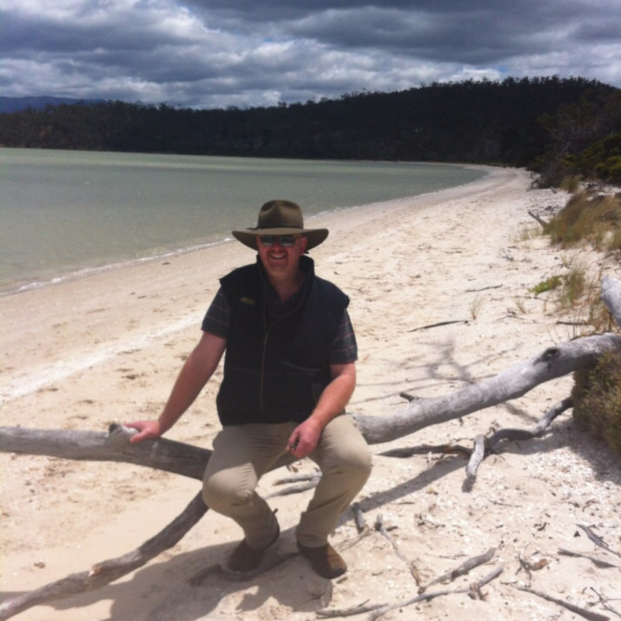 rolfhey's profile picture. Engineer, Gunsmith. Specialising in fine English guns I Design, Make, Fix Anything!